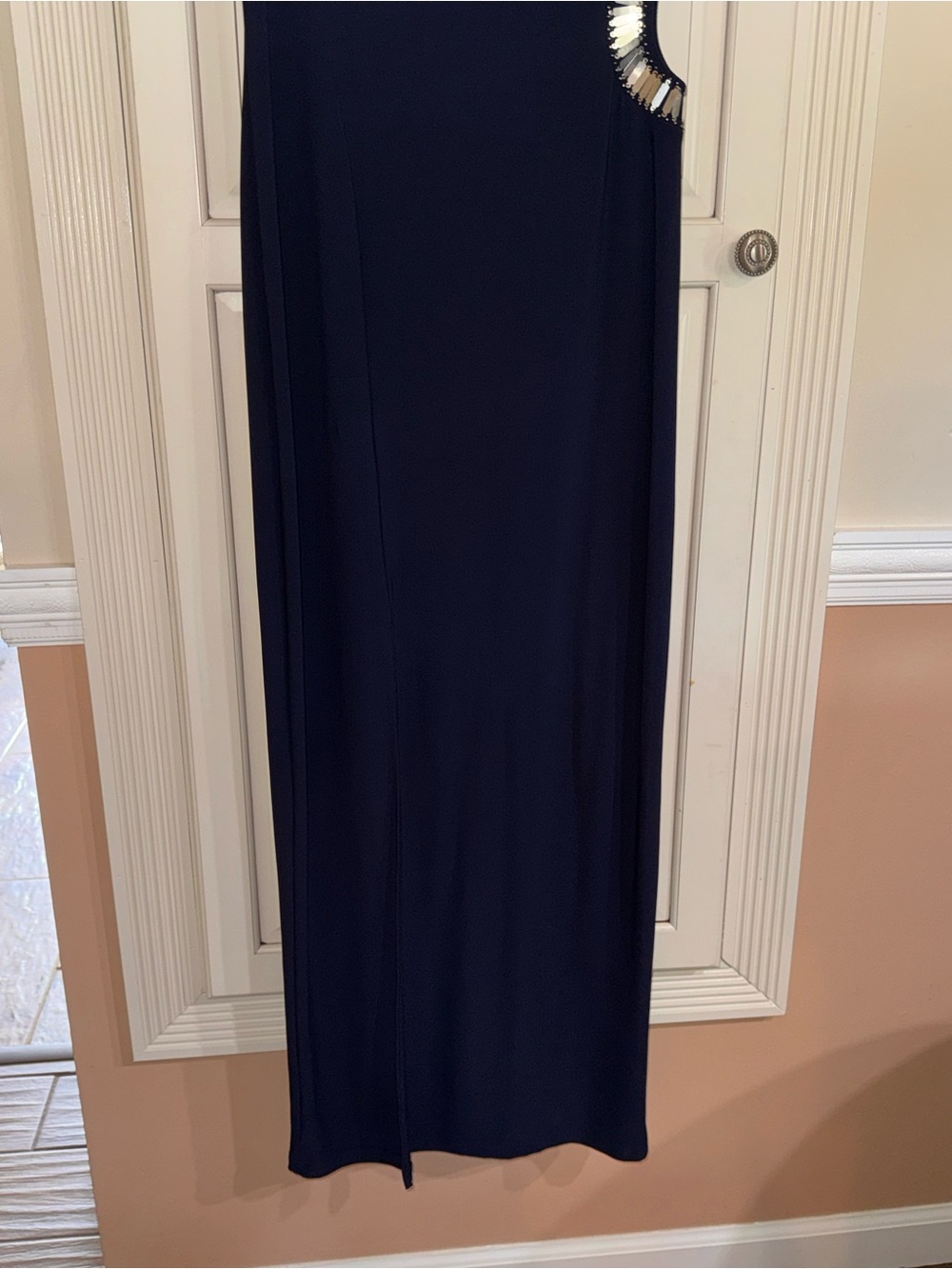 Sleeveless Navy Evening Gown with Side Embellishment Size 6 Formal Wedding Date - Picture 6 of 7